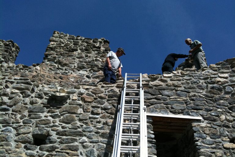 Burg Strassberg Areal Burg Strassberg Malix